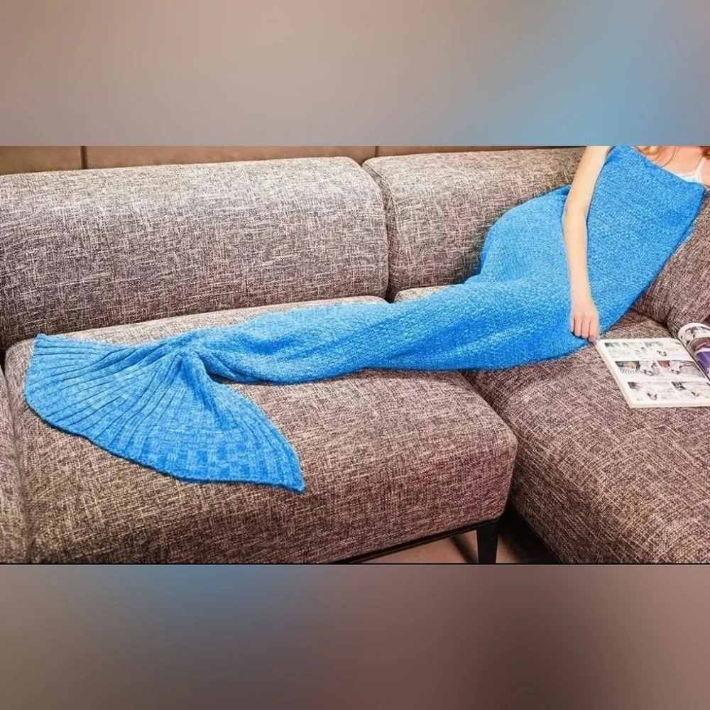 Cozy Knit Mermaid Tail Blanket For Adult Or Kid In Blue And Purple OS New